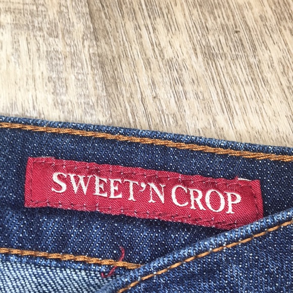 Lucky Brand Sweet’N Crop Jeans - Picture 4 of 8